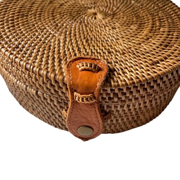 Straw Studios Hand Woven Circular Round Shoulder Crossbody Bag Women's Brown - Picture 5 of 9